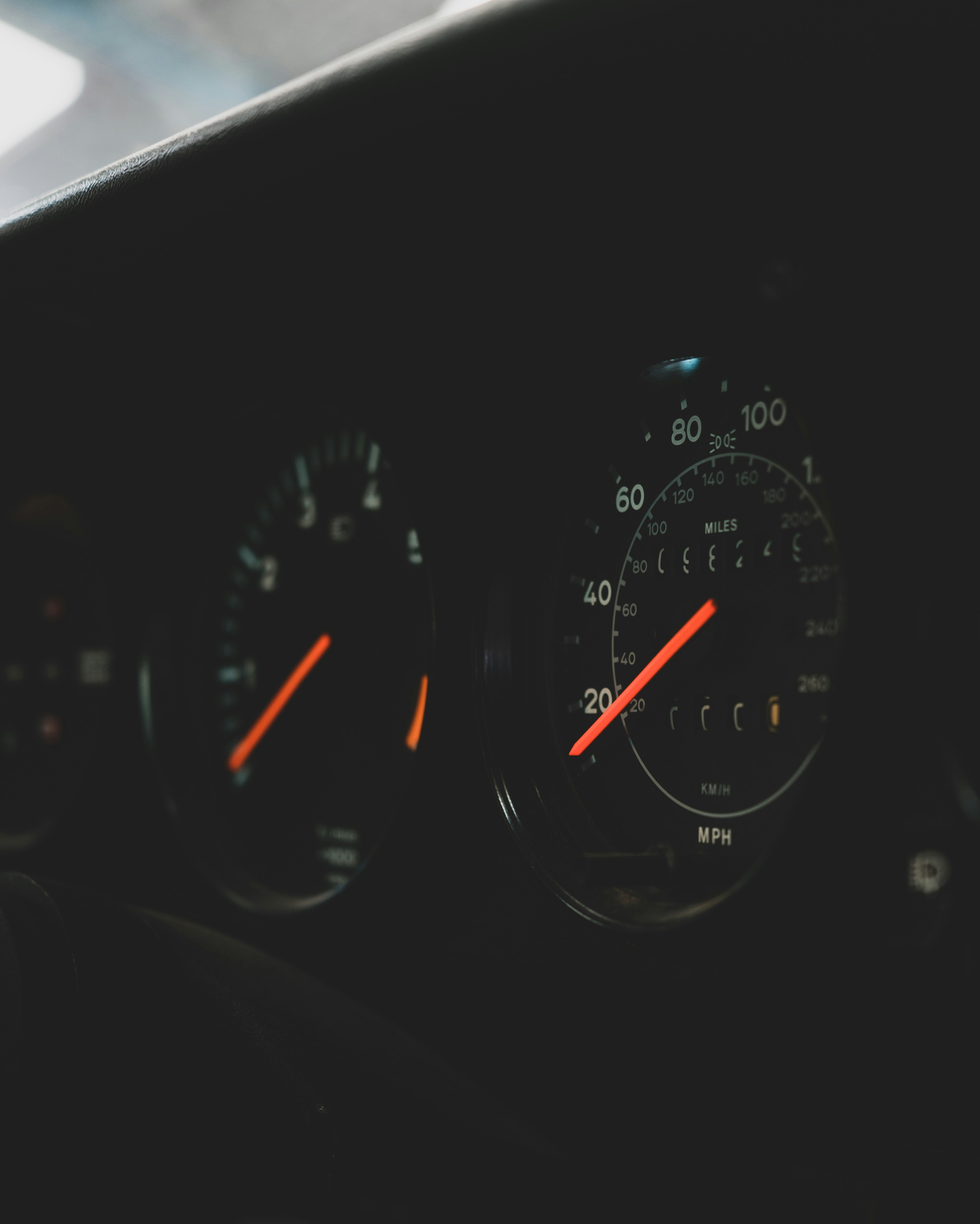 Dashboard speedometer